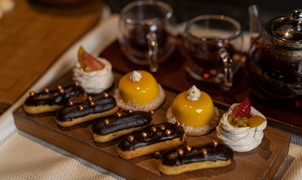Hay-Hay-High-tea