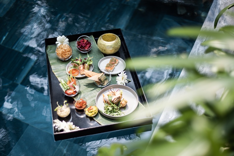 TIA - Floating Tray (1)